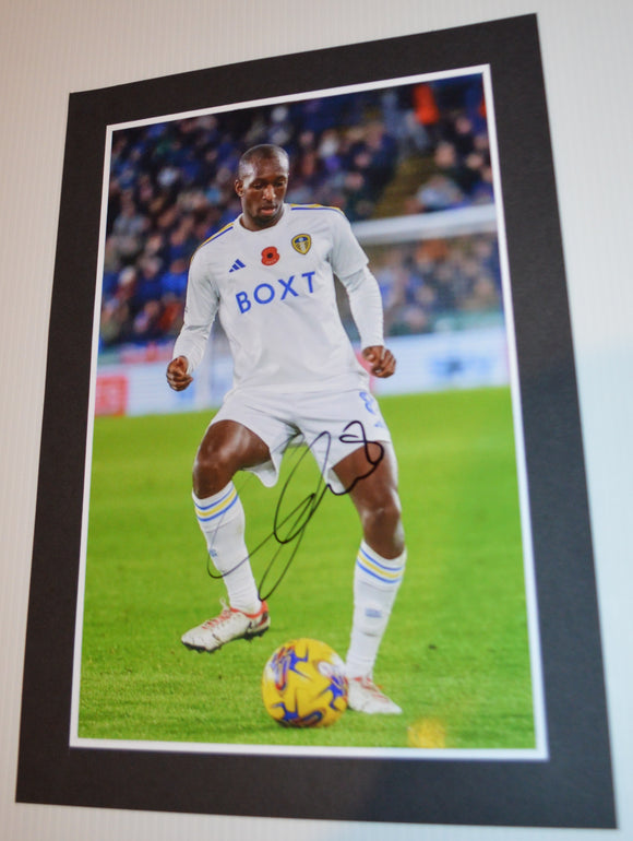 Glen Kamara hand signed autographed photo Leeds United