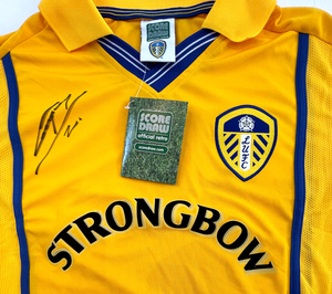 Gary Kelly Hand Signed 2001 Away Shirt Leeds United Champions League