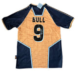 Steve Bull hand signed Wolves shirt. Signed on Steve Bull's iconic number 9