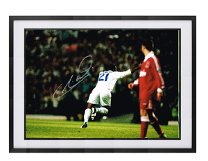 Tony Yeboah Liverpool Goal hand signed autographed photo Leeds United